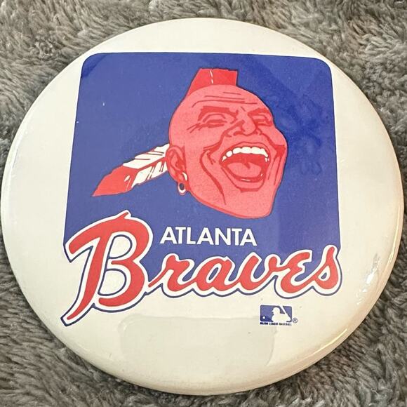 Vintage 60s 70’s 80’s MLB Atlanta Braves Baseball Souvenir Pin Back Button - Picture 1 of 3